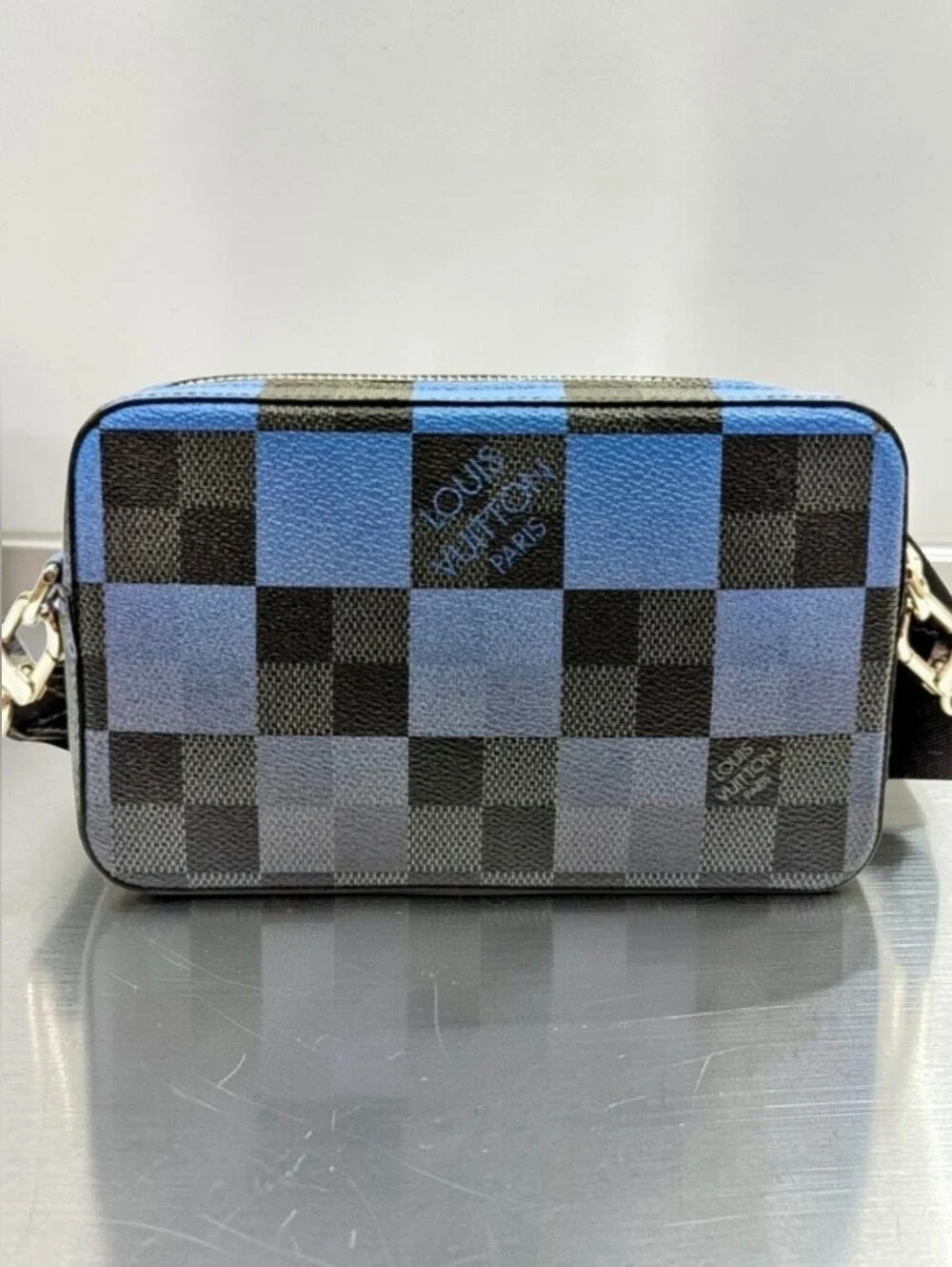 Louis Vuitton Alpha Wearable Wallet Giant Damier Cobalt Blue Indigo Leather
